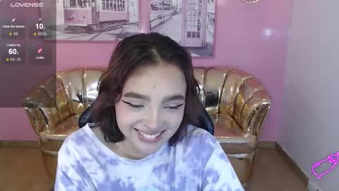 Mia online show from 11/25/25, 01:33