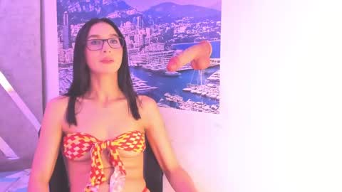 Snapshot of mia_fowler7 chatting on 09/10/25, 07:36 MIA online show from 09/10/25, 07:36