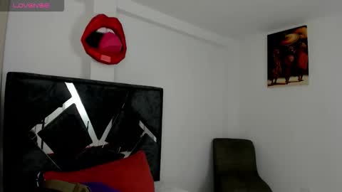 mia fox online show from 11/28/25, 11:57