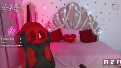 Snapshot of mia_fox666 chatting on 06/11/26, 02:53 mia online show from 06/11/26, 02:53