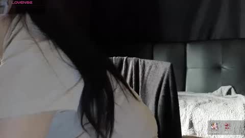 Golden ones online show from 03/26/26, 03:39