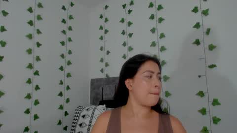 Snapshot of mia_garcia2 chatting on 05/08/26, 10:04 MIA online show from 05/08/26, 10:04