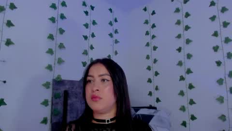 Snapshot of mia_garcia2 chatting on 05/23/26, 10:58 MIA online show from 05/23/26, 10:58