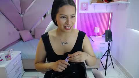 mia_garcia28 online show from 09/29/25, 07:51