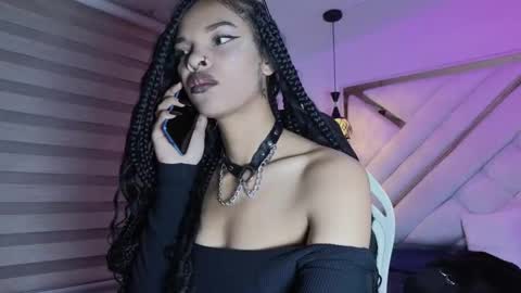 Mia online show from 03/06/26, 02:41