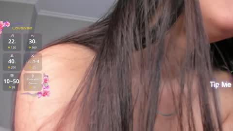 mia online show from 04/15/26, 01:51