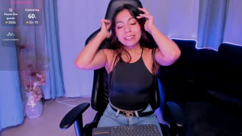 Mia online show from 01/09/25, 01:02