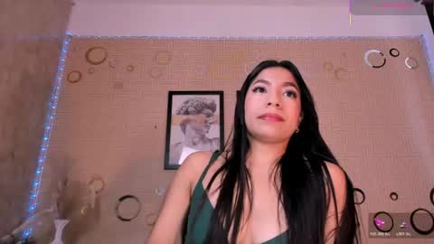 Mia online show from 07/19/26, 01:15