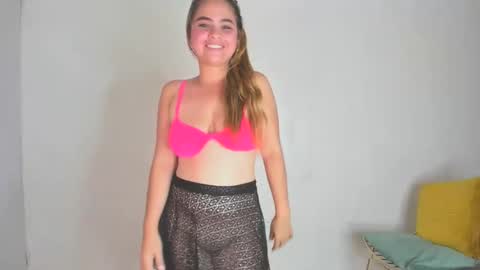 Snapshot of mia_hansper chatting on 01/22/25, 02:48 Mia online show from 01/22/25, 02:48