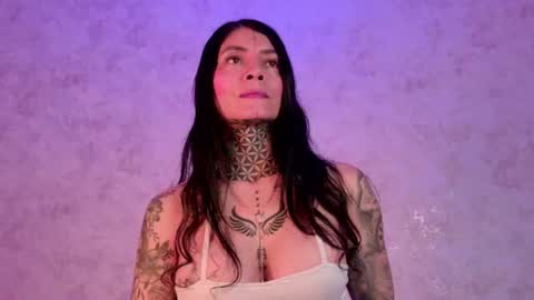 mia_hill1_ online show from 06/13/26, 08:29