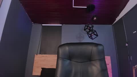 Val  online show from 02/06/25, 08:56