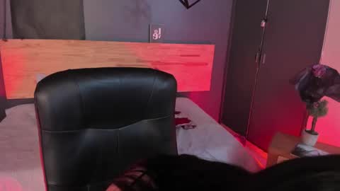 Val  online show from 02/14/25, 09:10