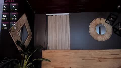 Val  online show from 09/12/25, 11:43