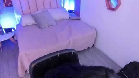 Val  online show from 02/05/26, 07:40