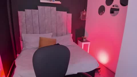 Val  online show from 03/25/26, 07:53