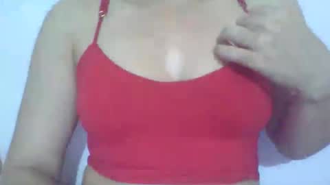 Mia online show from 11/24/25, 11:37