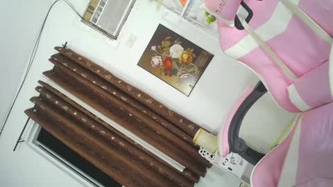 Snapshot of mia_kiss_lashes chatting on 02/08/26, 01:58 Your Pretty Petite Mia online show from 02/08/26, 01:58