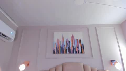 Mia online show from 03/12/26, 02:50