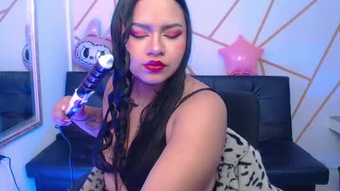 mia_kraviz online show from 05/20/26, 12:44