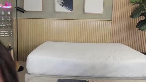 mia_lacy online show from 10/11/25, 07:56