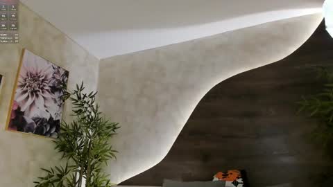 mia_lacy online show from 10/20/25, 08:20