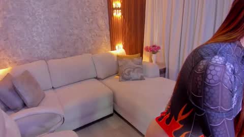 Mia Lane online show from 12/15/25, 11:36