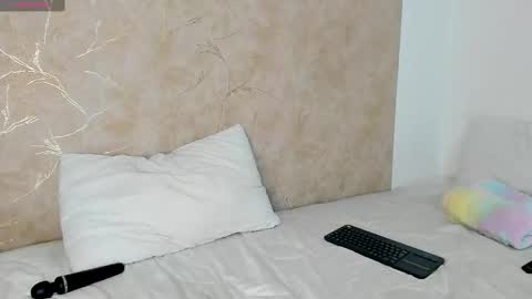 Snapshot of mia_lehn chatting on 03/04/25, 02:38 MIA online show from 03/04/25, 02:38