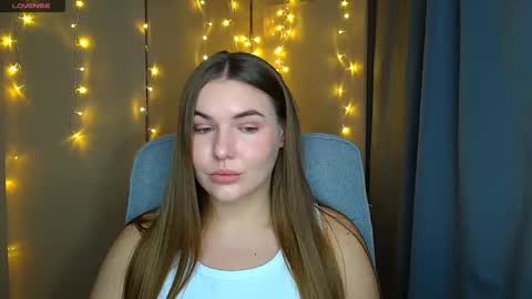 mia_lemm online show from 10/15/25, 05:51