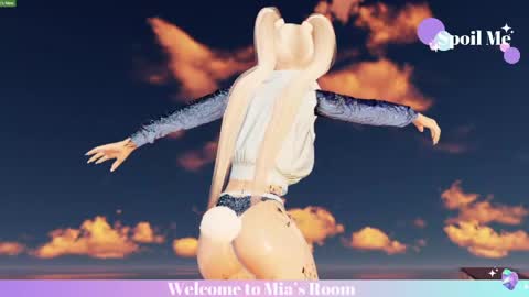 Mia online show from 04/22/26, 05:58