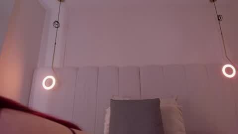 mia_lombana online show from 05/06/26, 08:03