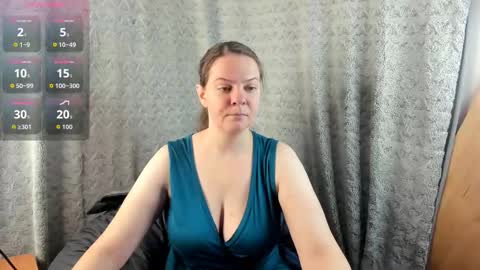 mia_lores online show from 11/12/25, 08:59