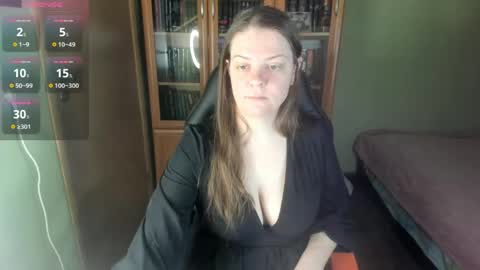mia_lores online show from 04/25/26, 10:40