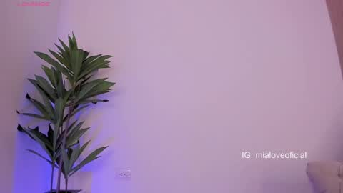 MIA LOVE   online show from 02/12/25, 03:07