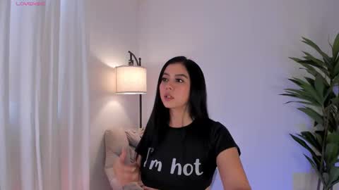 MIA LOVE   online show from 10/20/25, 01:22