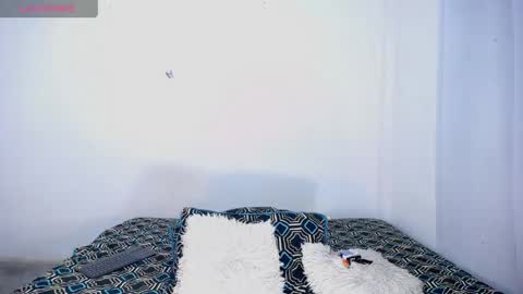 Snapshot of mia_luxce29 chatting on 05/08/26, 02:17 ---Mia--- online show from 05/08/26, 02:17