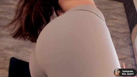 mia_luxor online show from 04/12/26, 11:37