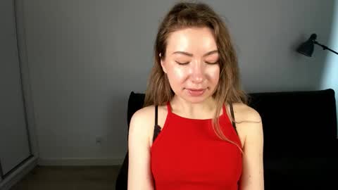 Mia online show from 03/21/26, 07:35