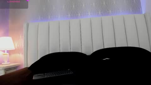    online show from 03/26/26, 07:52