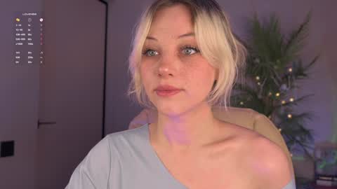 mia_milagros online show from 12/23/25, 12:08