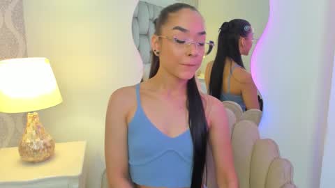 mia monroe7 online show from 10/19/25, 06:30