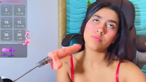 mia montess online show from 11/11/25, 02:17