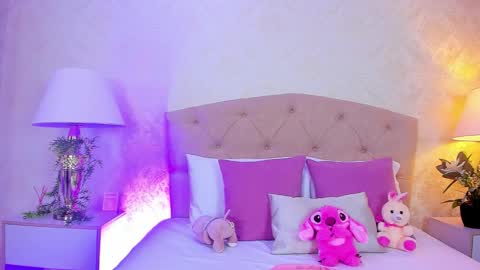 mia montess online show from 03/11/26, 12:22