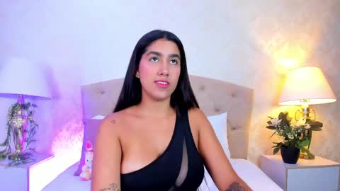 Snapshot of mia_montess chatting on 05/06/26, 01:38 mia montess online show from 05/06/26, 01:38