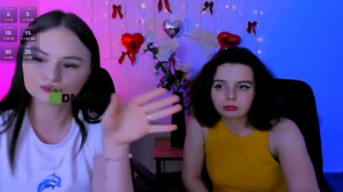 mia_mooon_ online show from 05/15/26, 08:54