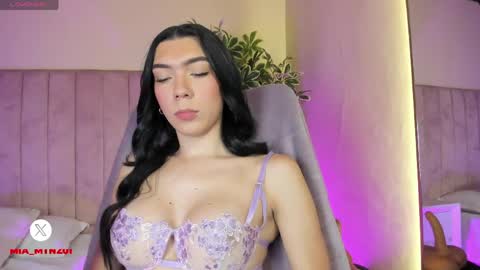 mia_mtnz02 online show from 04/24/26, 12:02