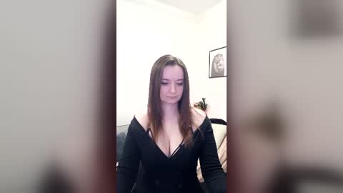 Mia online show from 07/16/26, 08:20