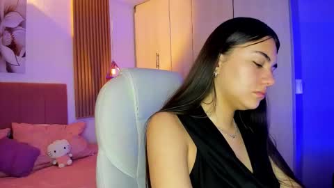 Mia Nevaeh - follow me online show from 01/09/26, 08:32