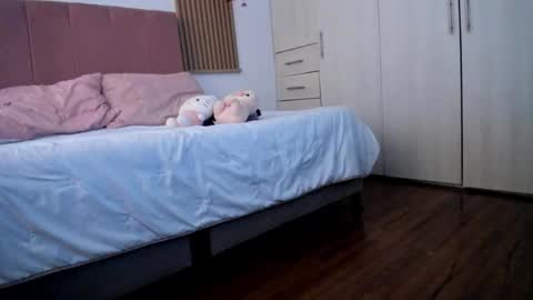 Mia Nevaeh - follow me online show from 05/24/26, 07:52