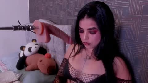 mia novoa online show from 02/10/26, 03:43
