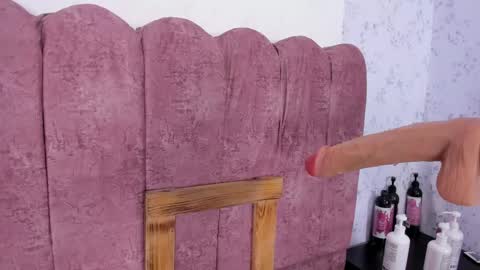 Snapshot of mia_novoa_2 chatting on 05/15/26, 08:05 mia novoa online show from 05/15/26, 08:05